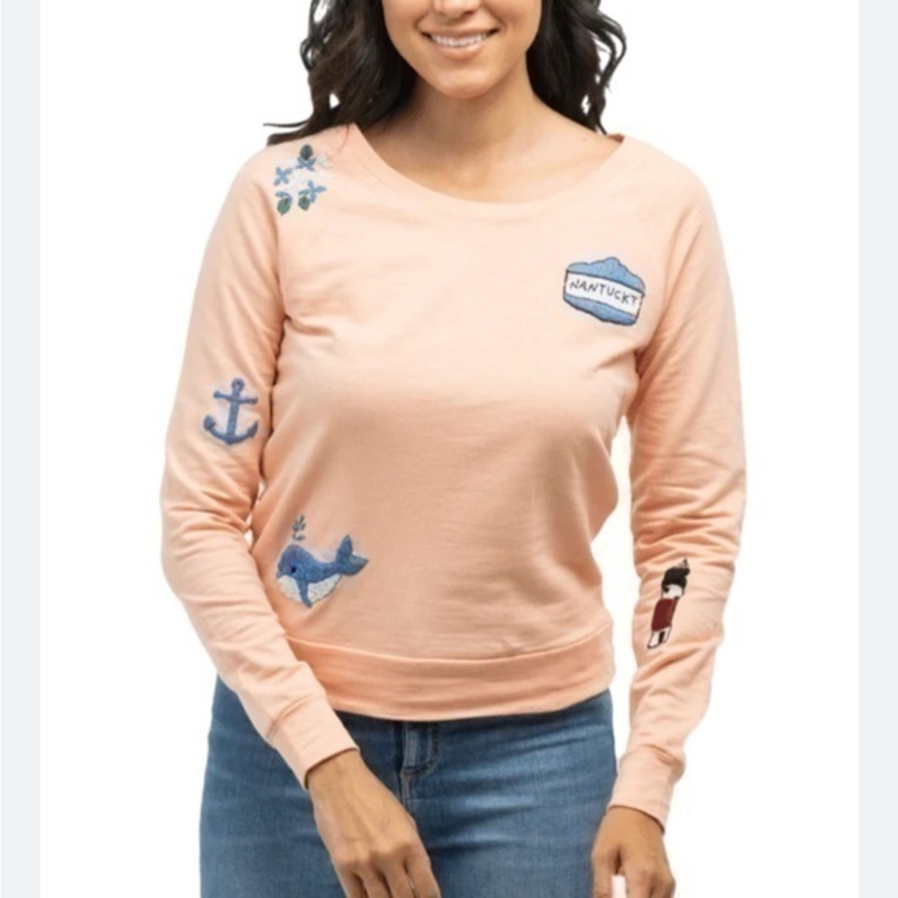 Beau & Ro | Embroidered Nantucket Sweatshirt in Peach Beau & Ro